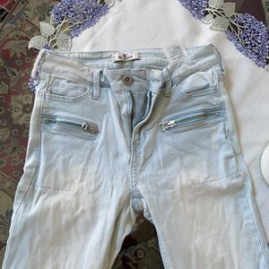 Hollister women’s jeans